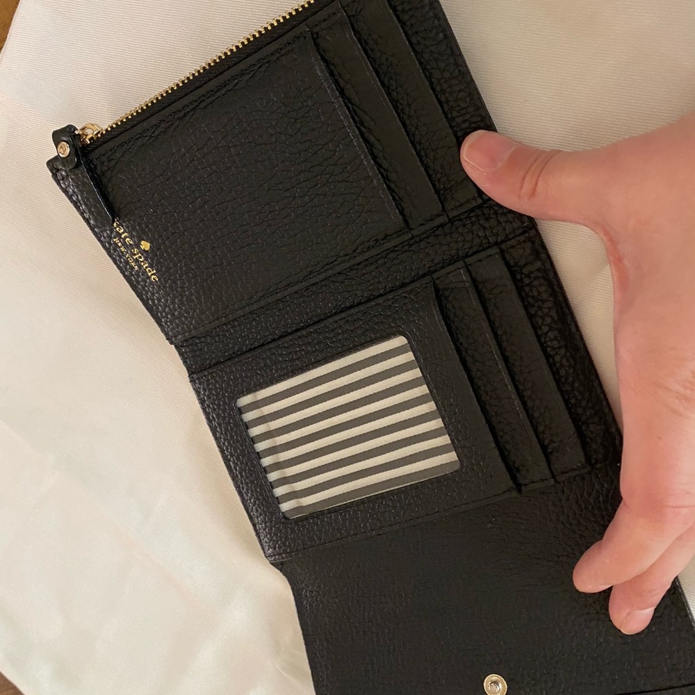 Kate Spade Marquex Wallet Trifold - Picture 2 of 6